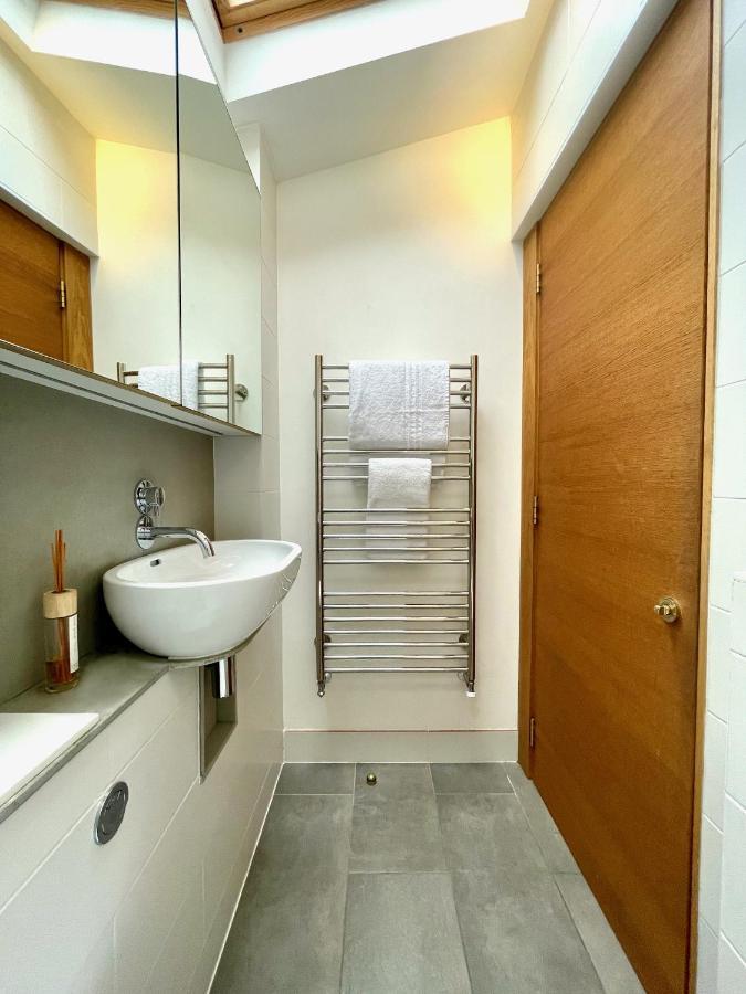 Stylish 2-Bedroom Townhouse Next To Brighton Station Екстер'єр фото
