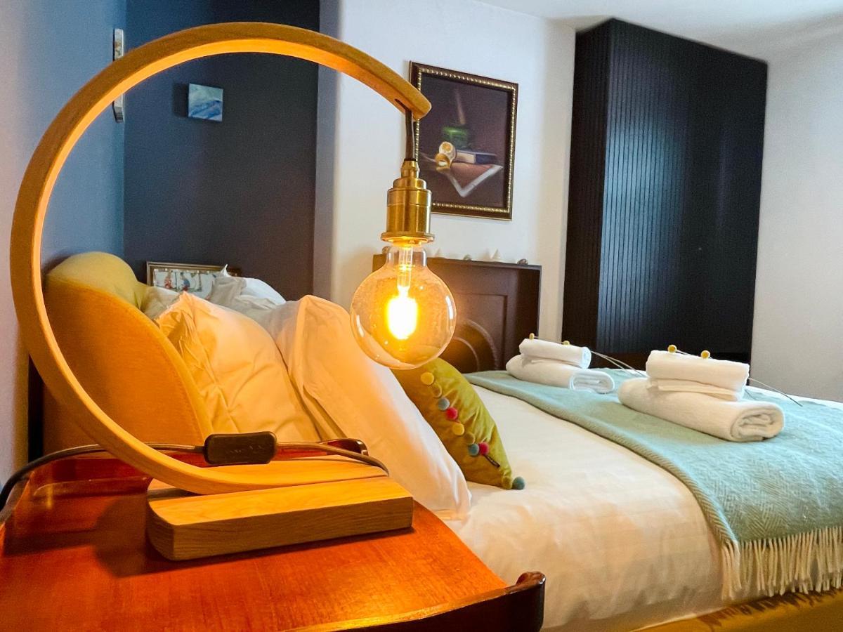 Stylish 2-Bedroom Townhouse Next To Brighton Station Екстер'єр фото