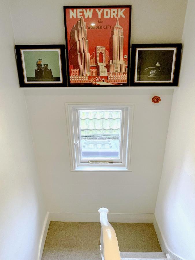 Stylish 2-Bedroom Townhouse Next To Brighton Station Екстер'єр фото