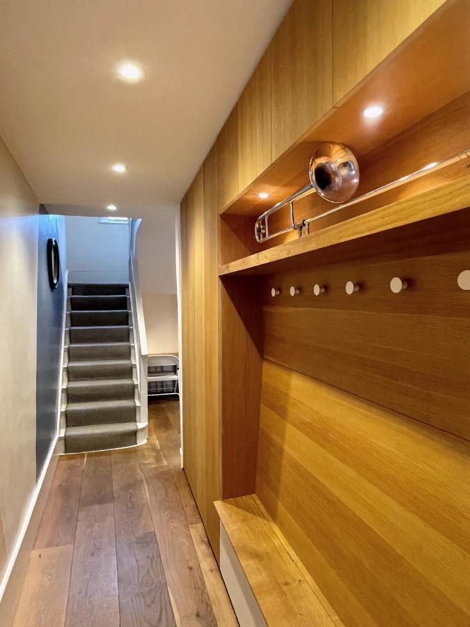 Stylish 2-Bedroom Townhouse Next To Brighton Station Екстер'єр фото