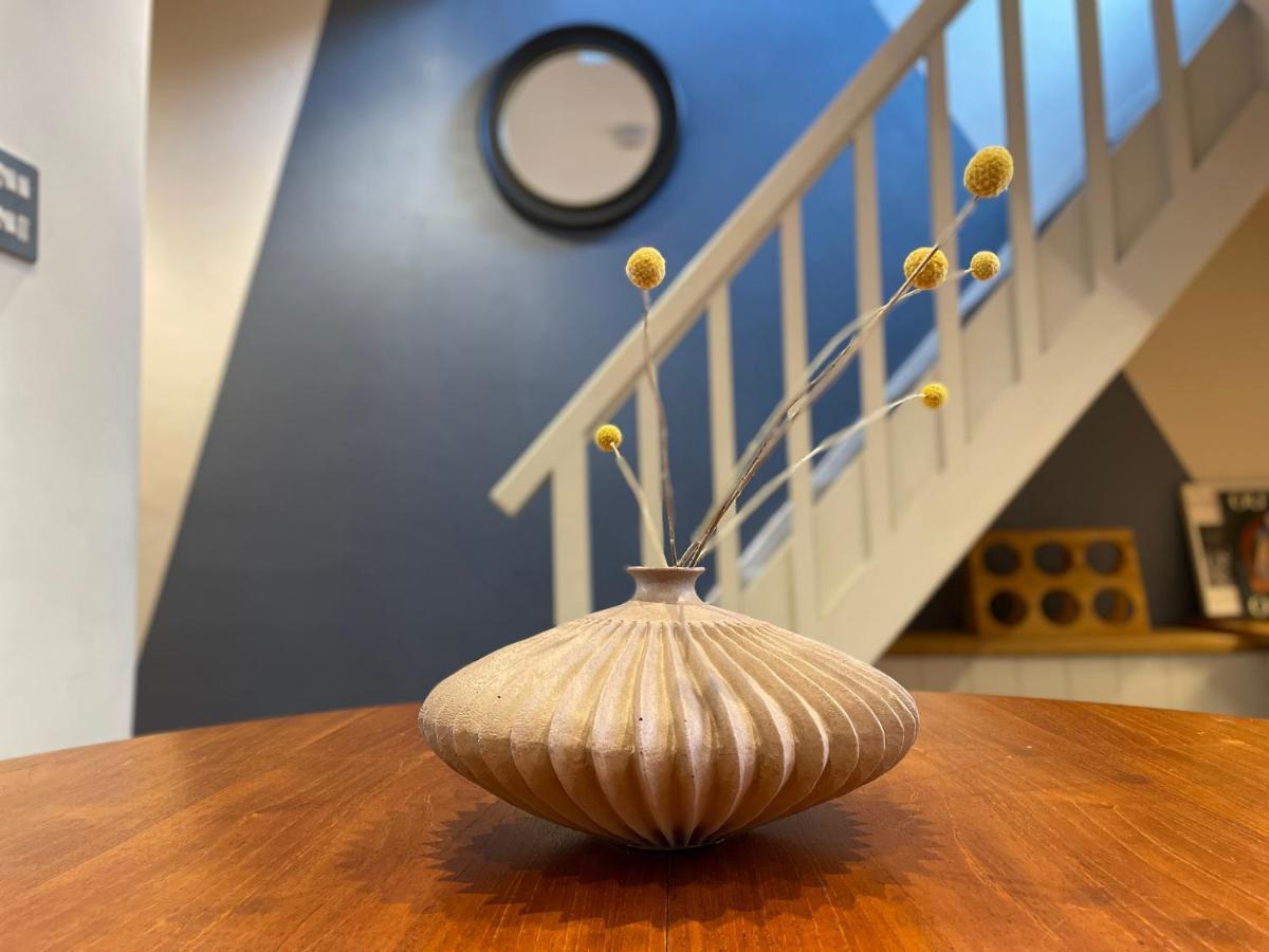 Stylish 2-Bedroom Townhouse Next To Brighton Station Екстер'єр фото