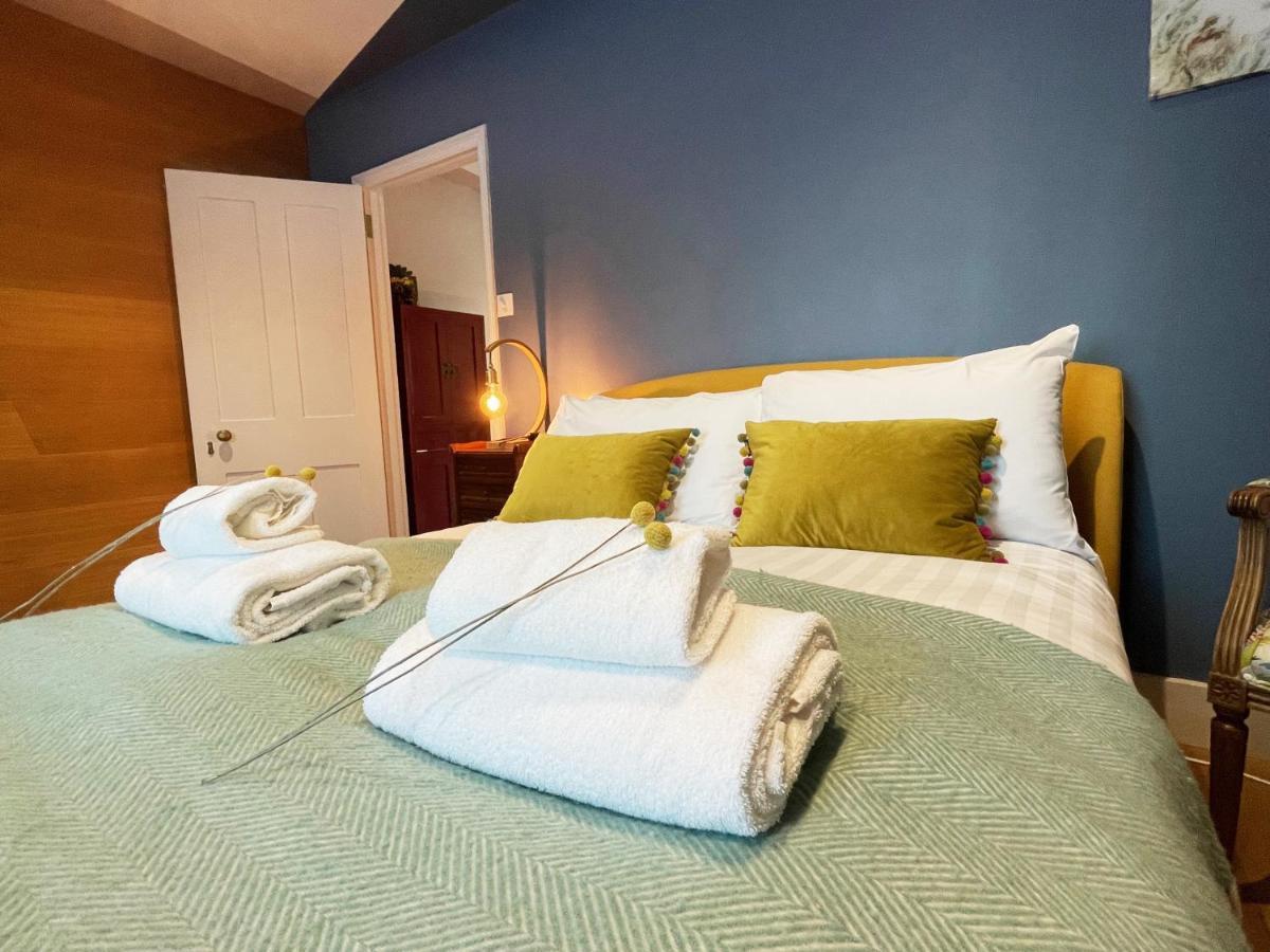 Stylish 2-Bedroom Townhouse Next To Brighton Station Екстер'єр фото